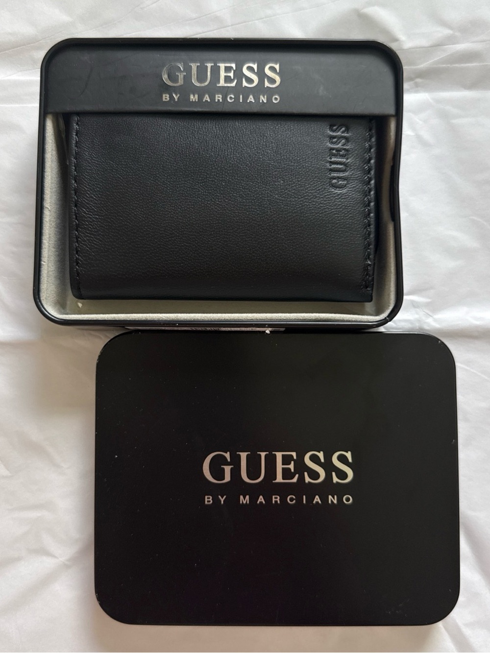 NEW GUESS Men's Genuine Leather Black Logo Embossed Passcase Bifold Wallet